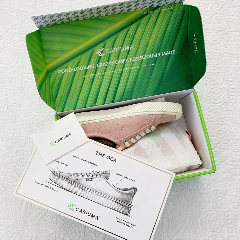Cariuma OCA Low Canvas Sneaker, Rose (M's 9, W's 10.5)‎